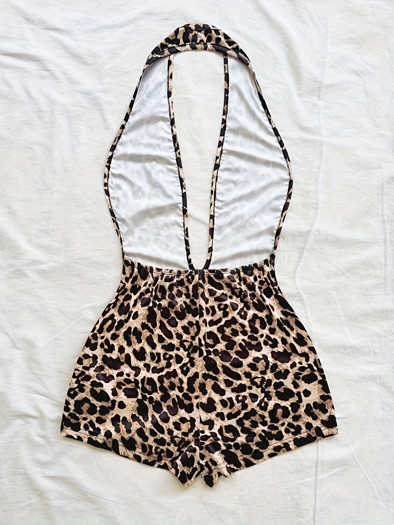Damen Jumpsuit mit tiefem Ausschnitt und Animal-Print – Modischer Einteiler für Strand, Urlaub & Sommerpartys