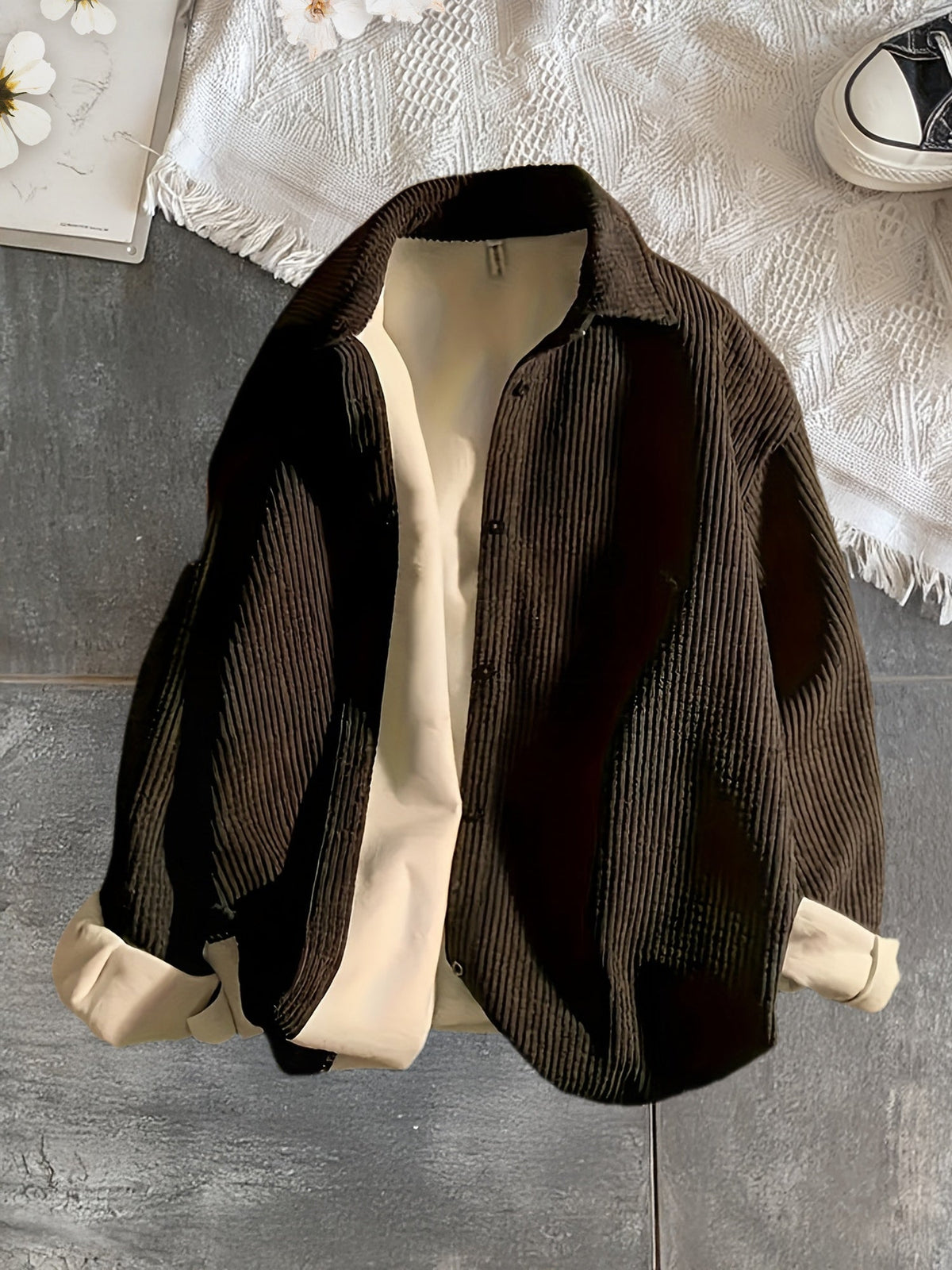 Korduroy Hemdjacke für Damen - Oversize Kordhemd mit Kragen, Schwarz oder Apricot