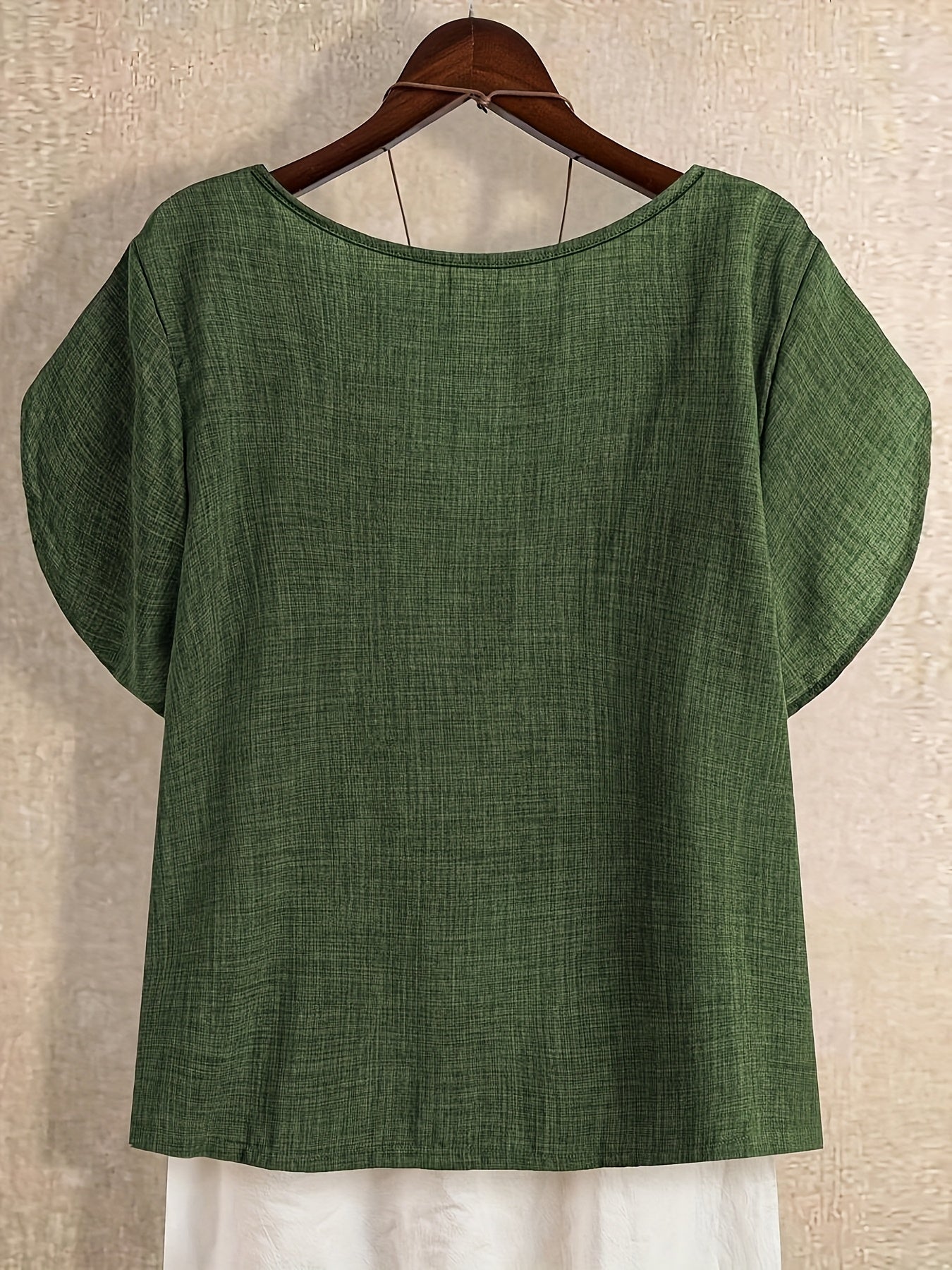 Damen Tunika Bluse mit asymmetrischem Ausschnitt und Knopfdetail – Künstlerischer Casual Look