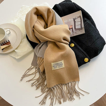 Unisex Winterschal mit Fransen in Sand