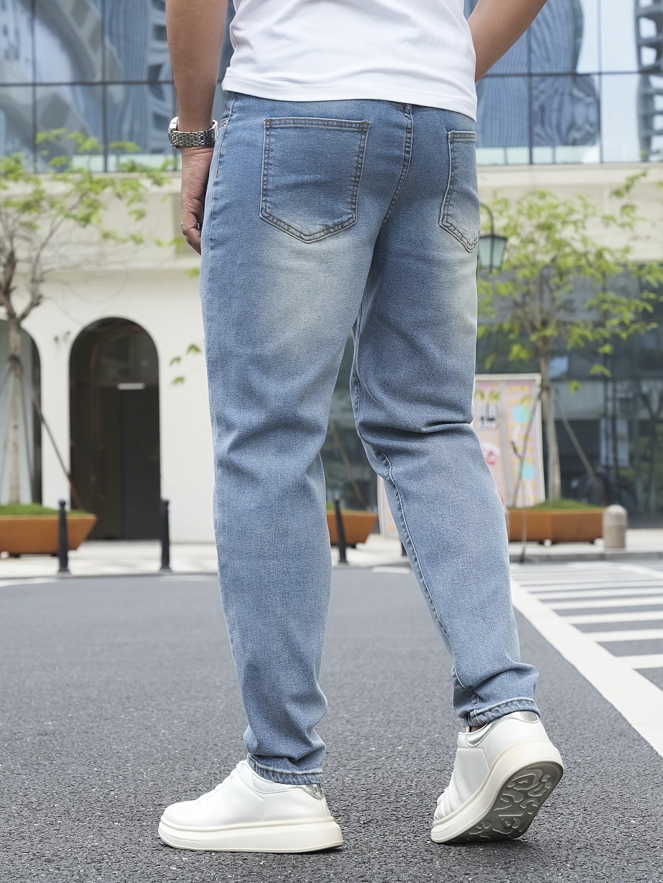 Herren Jeans im Streetstyle mit Destroyed-Details – Lässige Freizeithose für Alltag & Ausgehen