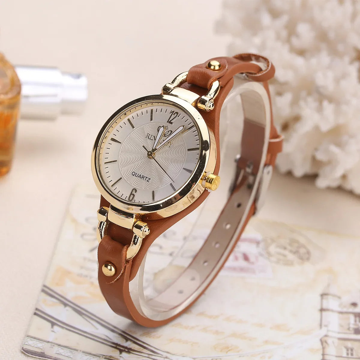 Damen Vintage Armbanduhr Klassisch Elegant – Stilvolle Quarzuhr für Alltag und Business