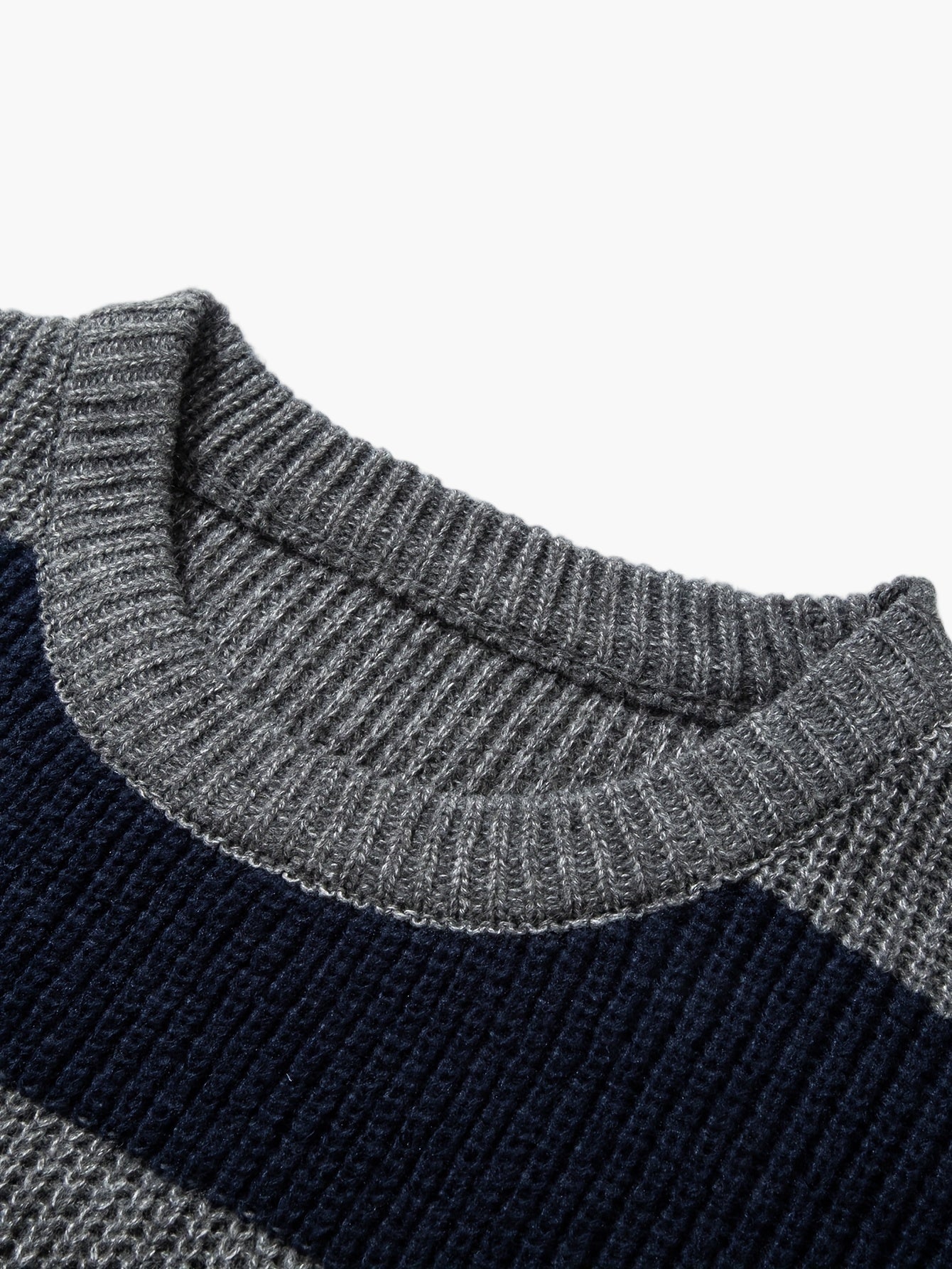 Herren Grobstrick Pullover mit Streifenmuster – Lockerer Casual Style für Herbst und Winter