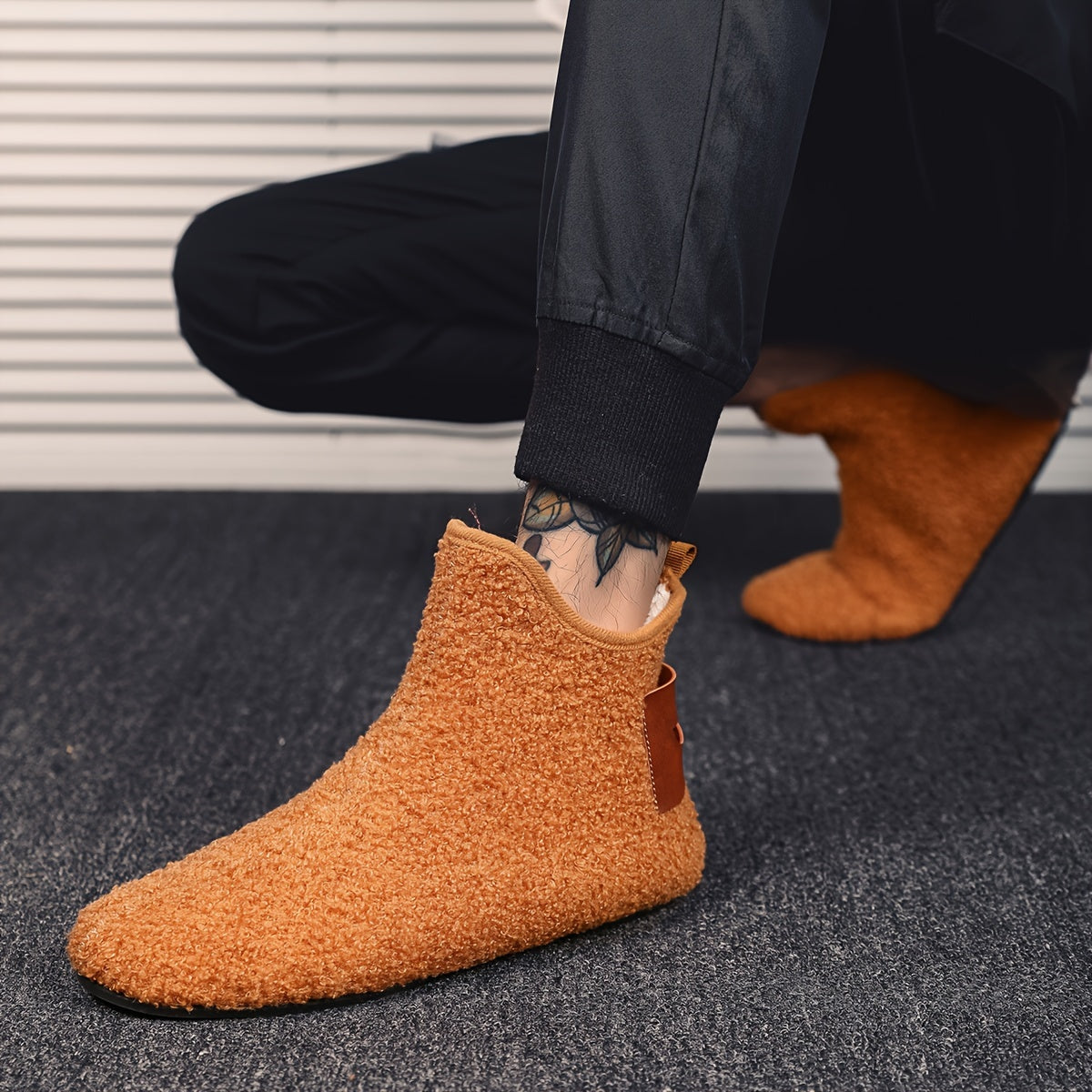 Unisex Winter Stiefel, warme Hausschuhe, flauschige Stiefeletten in verschiedenen Farben