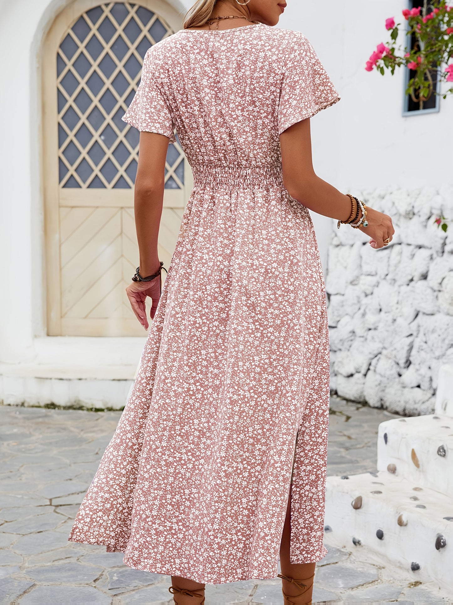 Damen Sommerkleid Elegant mit Blumenmuster und Schlitz – Perfekt für Alltag und Urlaub