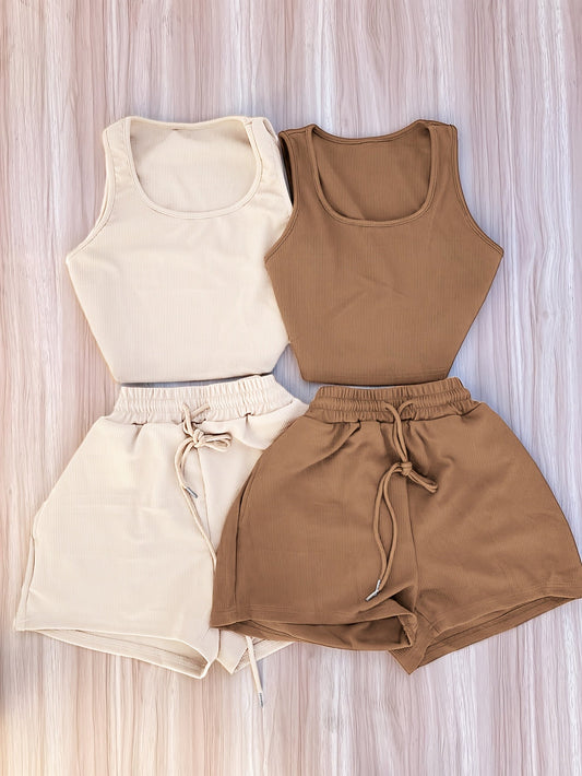 Damen Loungewear Set Zweiteiler – Sportlicher Freizeit Look mit Top und Shorts