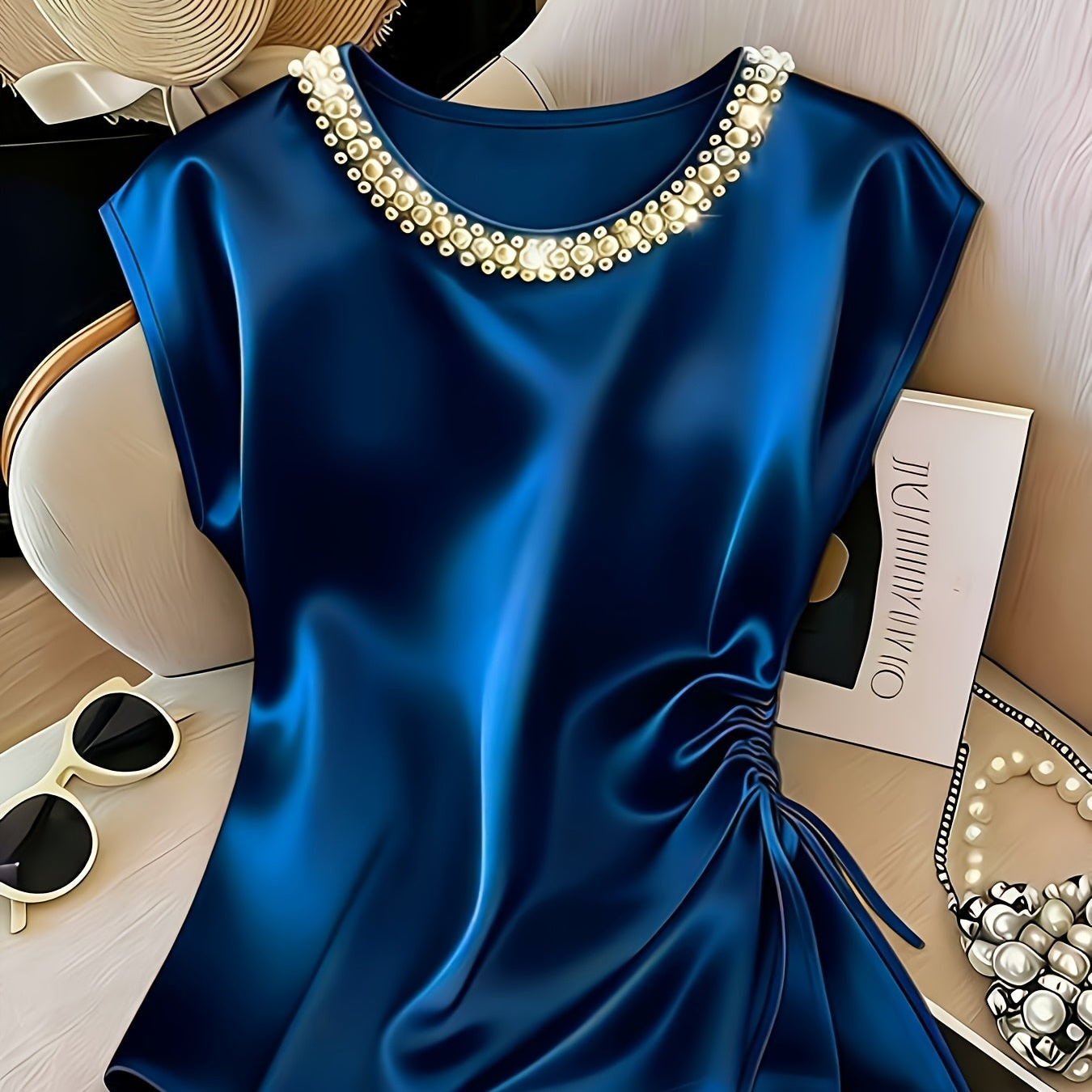 Damen Elegante Bluse mit Perlenkragen und Raffungsdetail – Stilvolles Kurzarm-Oberteil für festliche Anlässe oder Büro