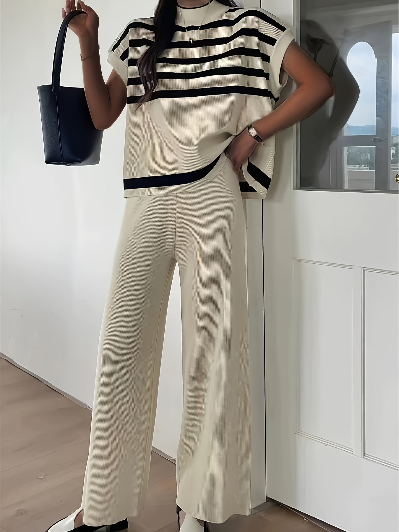 Damen Elegantes Streifen-Set mit weiter Hose und Kurzarm-Oberteil – Perfekt für Büro & Freizeit
