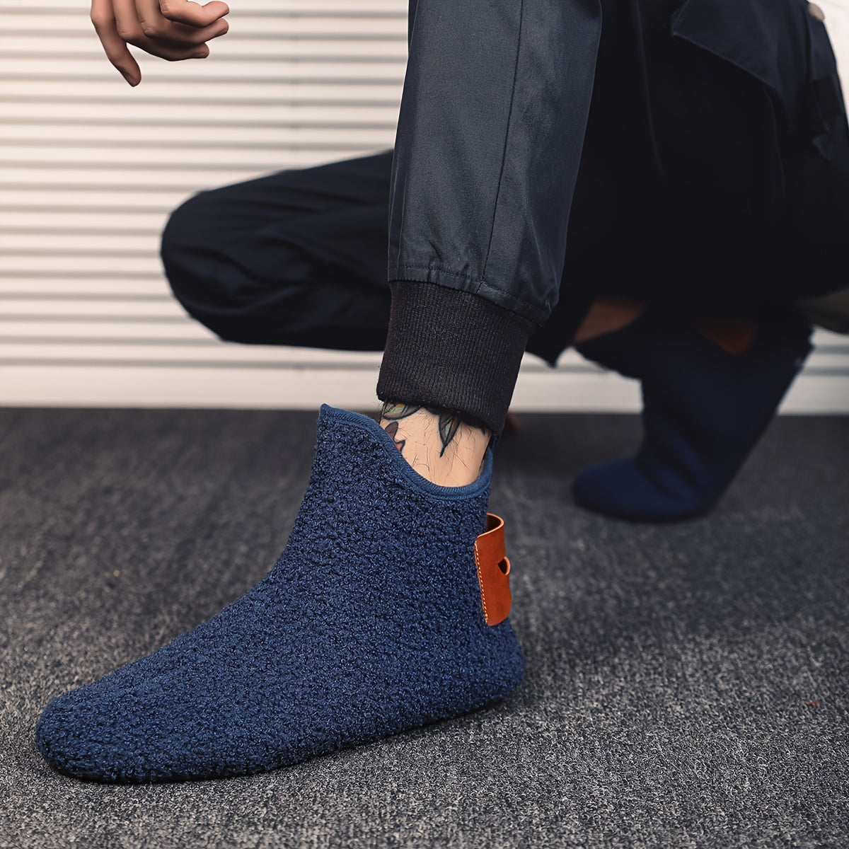 Unisex Winter Stiefel, warme Hausschuhe, flauschige Stiefeletten in verschiedenen Farben