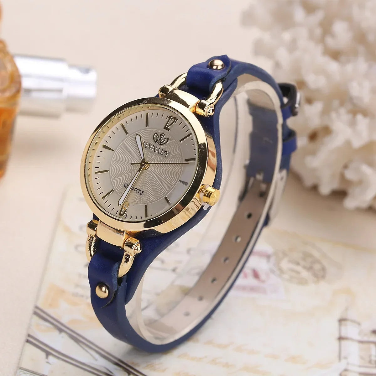 Damen Vintage Armbanduhr Klassisch Elegant – Stilvolle Quarzuhr für Alltag und Business