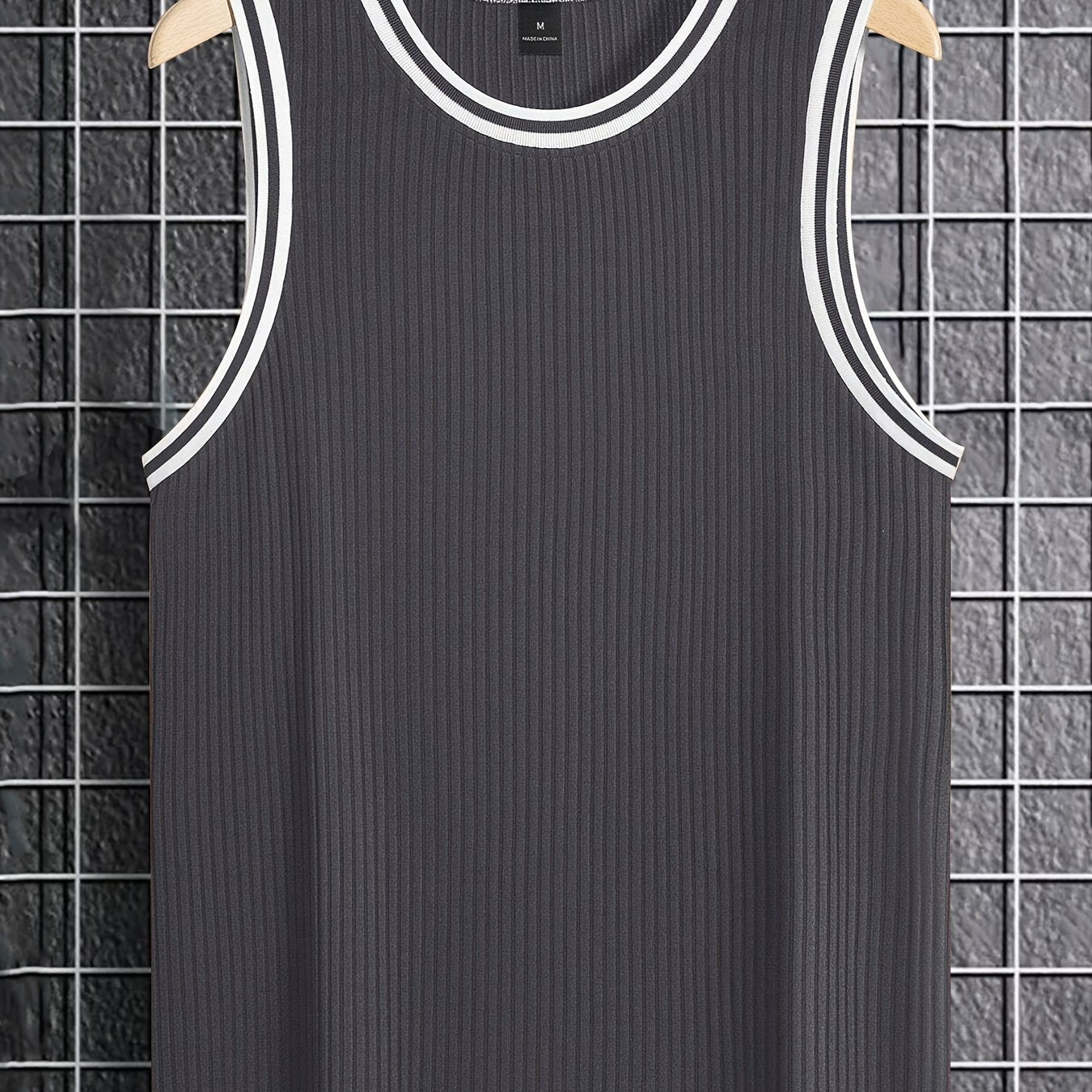 Herren Sportliches Tanktop mit Kontrast-Details – Athletischer Look für Freizeit und Training