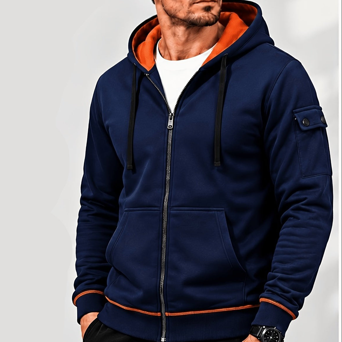 Herren Kapuzenjacke mit Reißverschluss und Kontrastfutter, Ärmeltasche