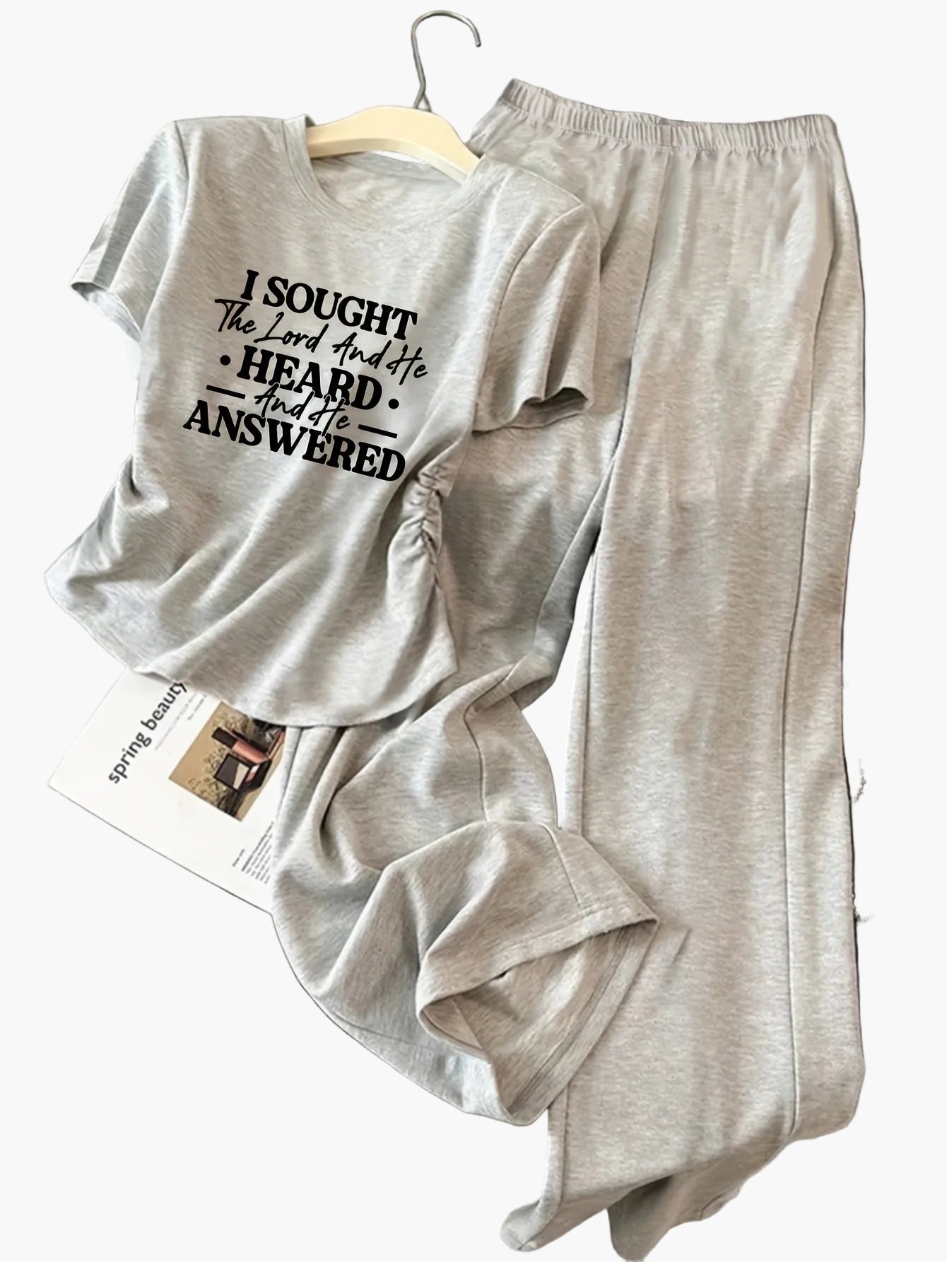 Damen Loungewear Set mit Schleifen-Detail – Zweiteiliges Freizeit-Outfit für entspannte Tage