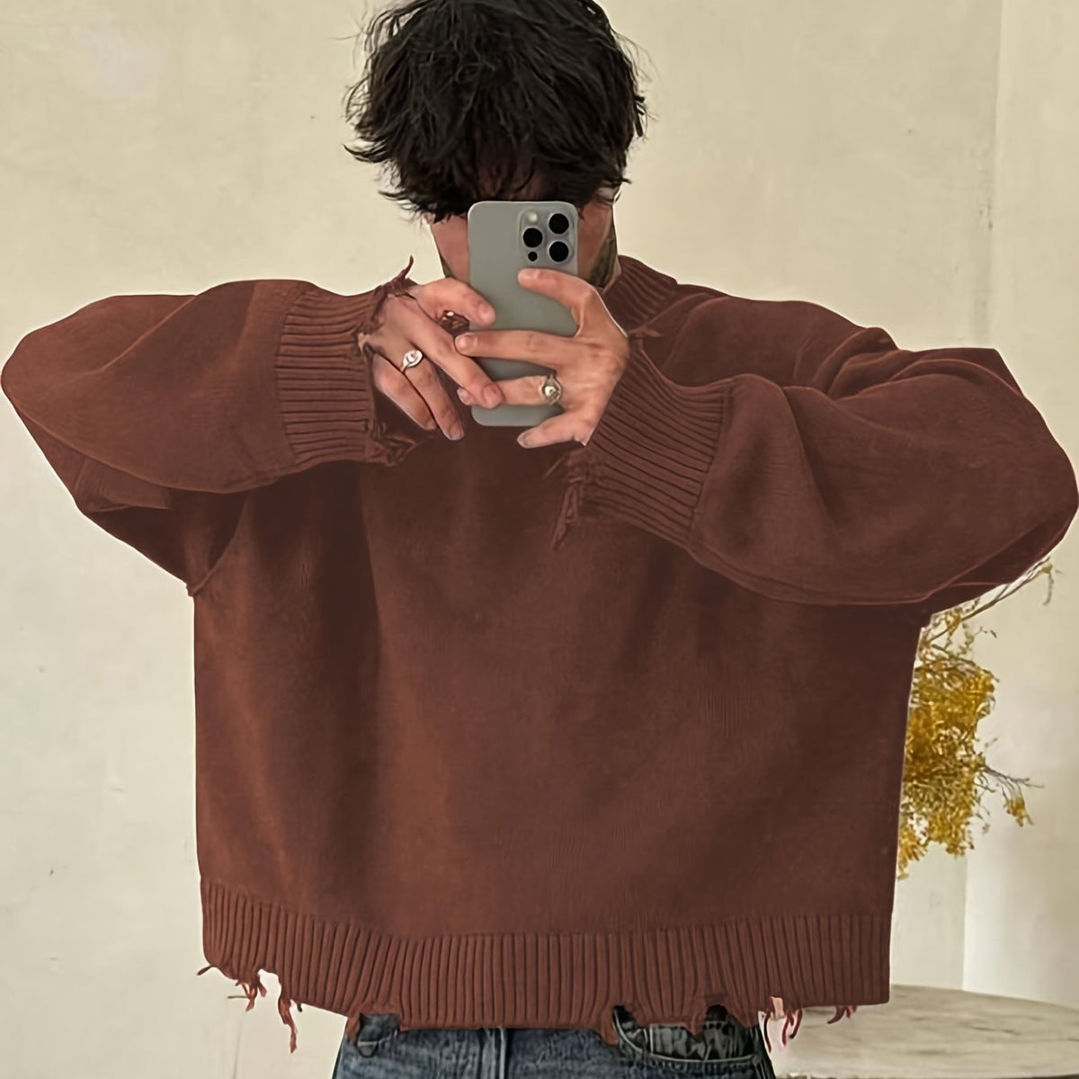 Unisex Distressed Pullover mit Rundhals Ausschnitt und Rippbündchen