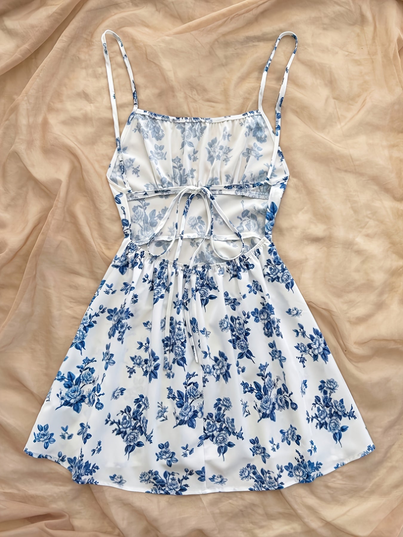 Damen Sommerkleid mit floralen Print und Spaghettiträgern – Perfekt für Urlaub und Freizeit