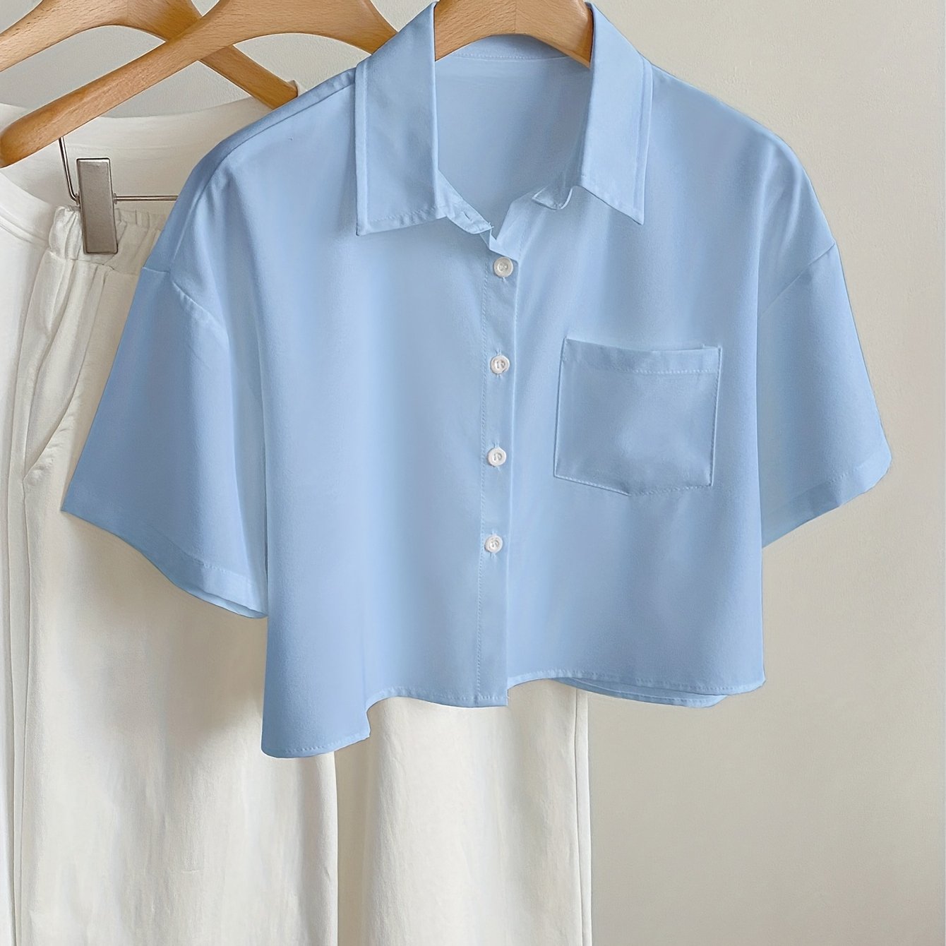 Damen Kurzarm Bluse im modernen Cropped-Look – Lässig & vielseitig kombinierbar