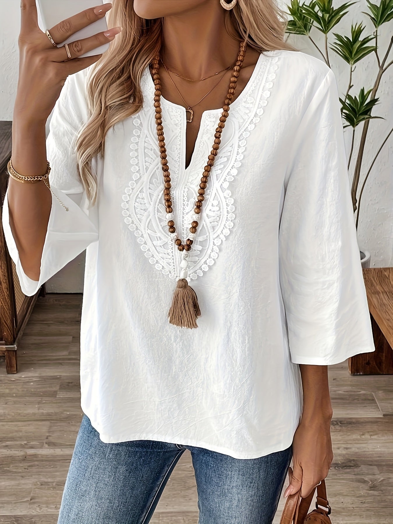 Damen Boho-Bluse mit Spitze und Stickerei – Elegante Freizeitmode für jeden Tag