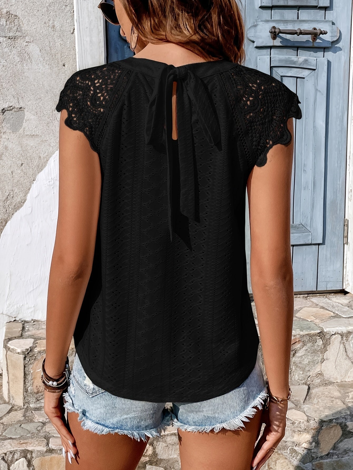 Damen Häkel-Spitzenbluse mit Rückenschleife – Sommerlich, Boho, Casual