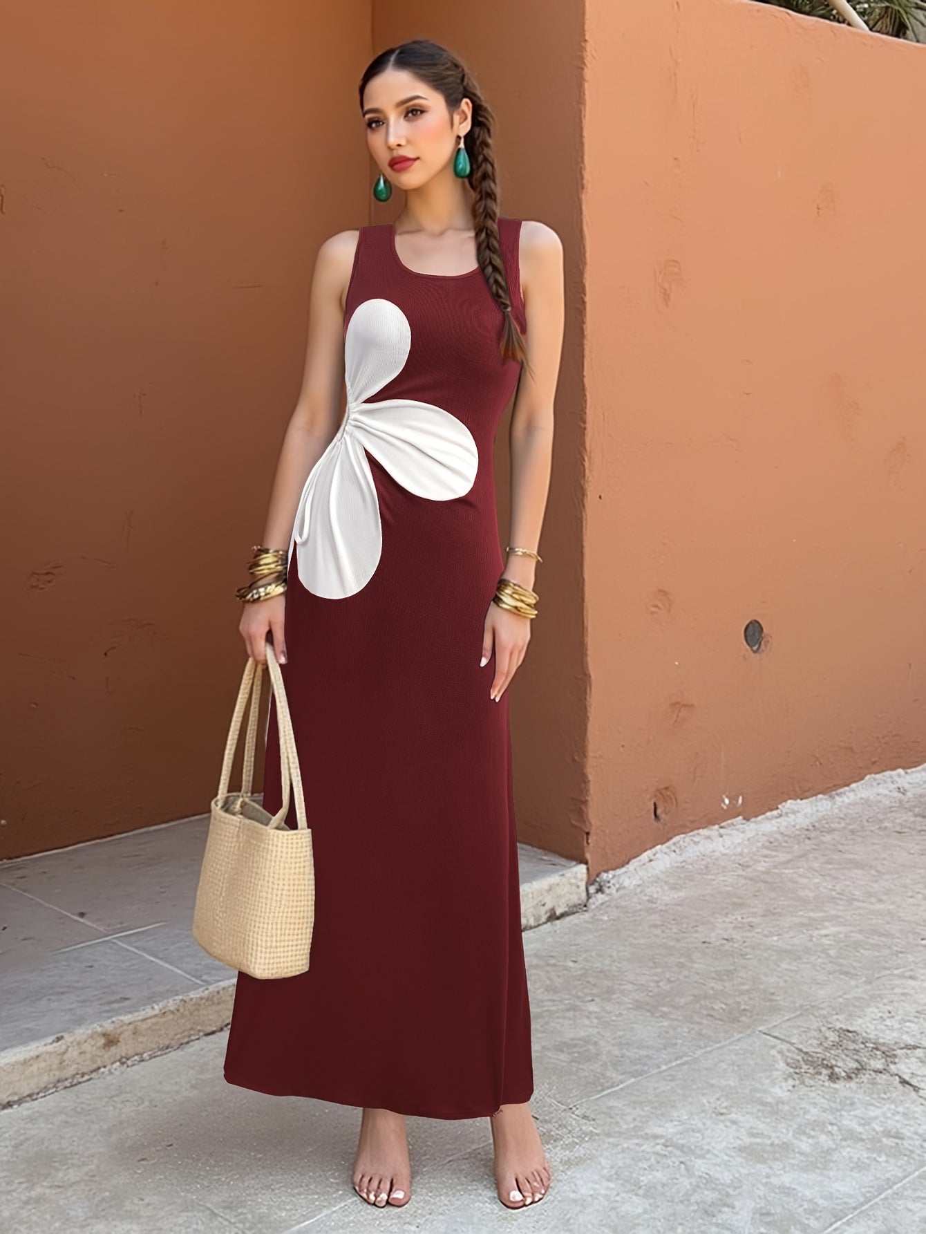 Damen Bodycon Kleid mit Blumen Cut-Out und modischem Design – Ideal für Partys und Sommer-Events