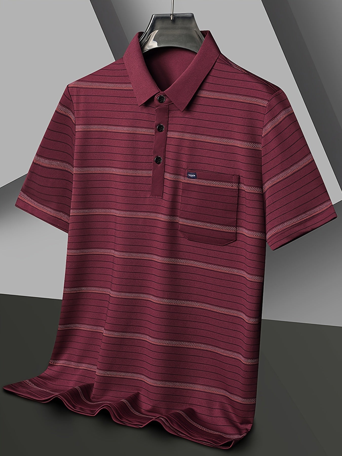 Herren Polo-Shirt mit Streifenmuster und Brusttasche – Stilvoll für Freizeit und Büro