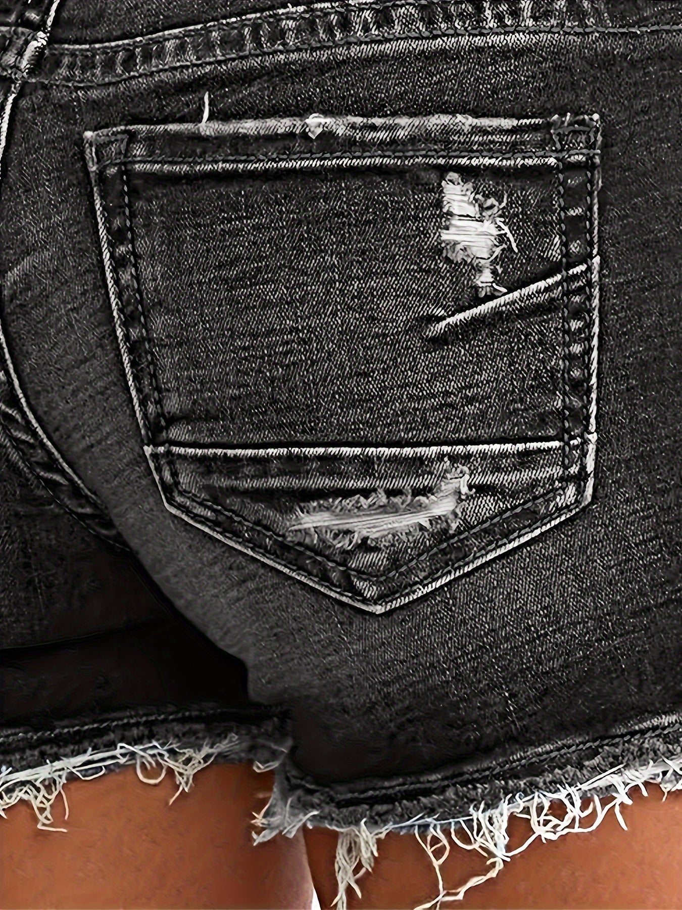 Damen Jeansshorts im Used-Look mit Fransen – Lässiger Sommer-Stil