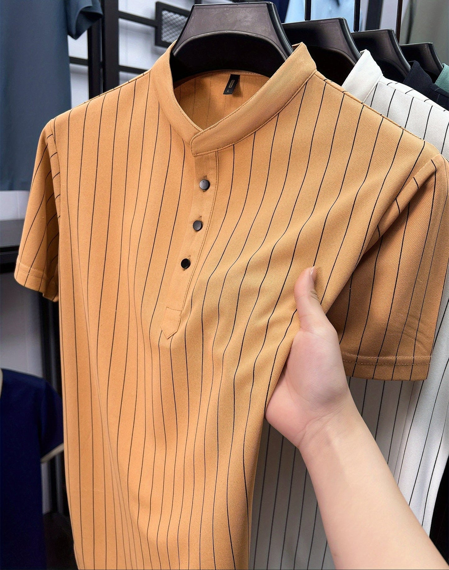 Herren Kurzarm-Hemd mit Stehkragen und Nadelstreifen – Modernes Freizeit- und Business-Outfit