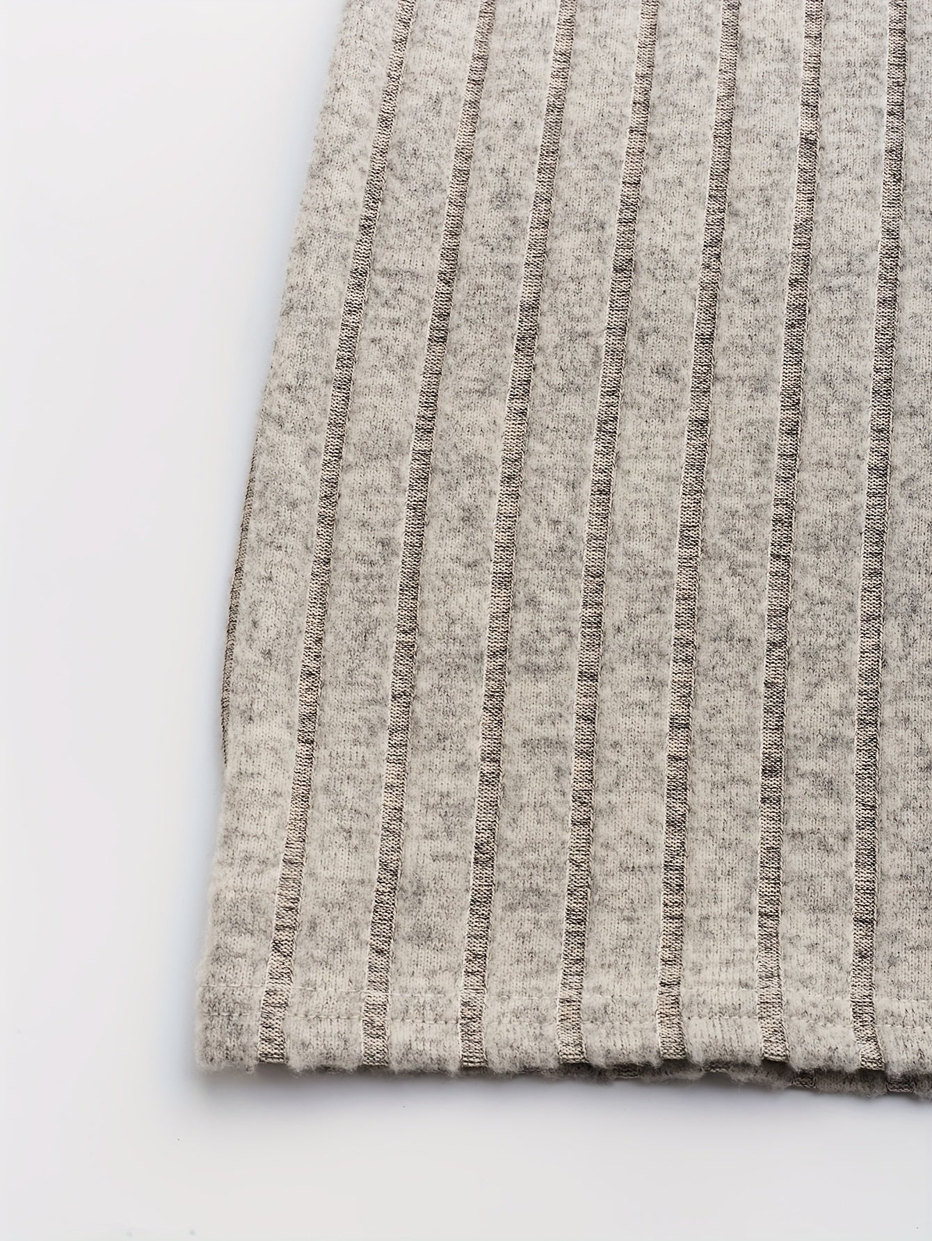 Damen Rippstrick Etuikleid mit V-Ausschnitt und Knöpfen Beige