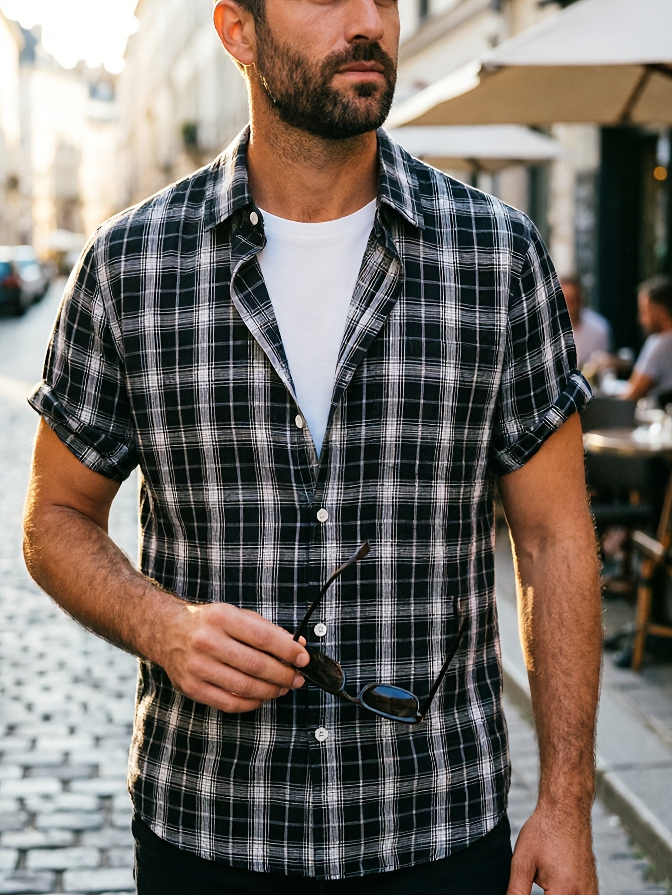 Herren Freizeit Kurzarm-Hemd im Karo-Design – Stilvolle Sommer-Mode für Alltag und Ausgehen