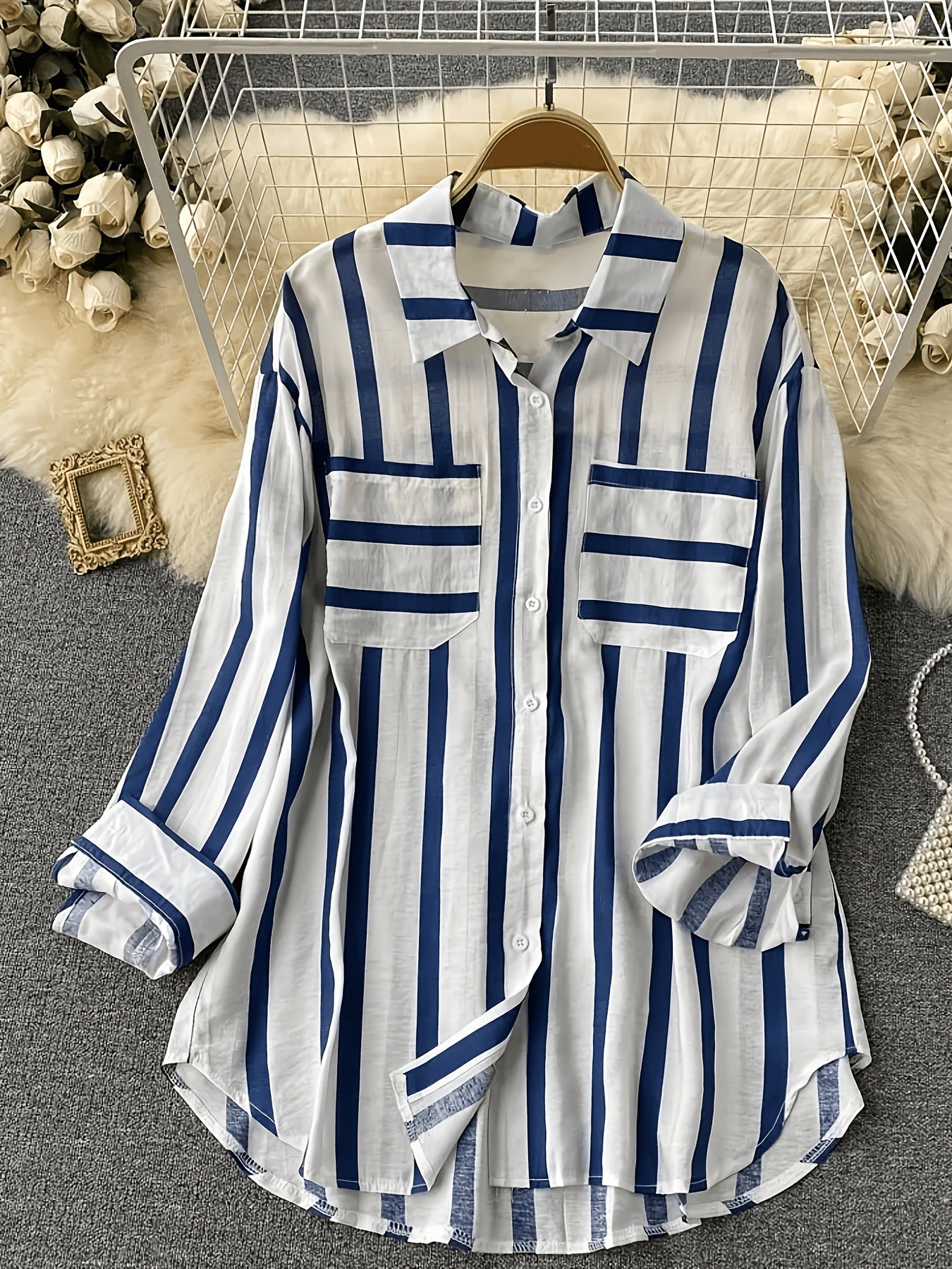 Damen Streifen-Bluse im Boyfriend-Stil mit Knopfleiste und Brusttaschen – Elegante Freizeit- und Businessmode