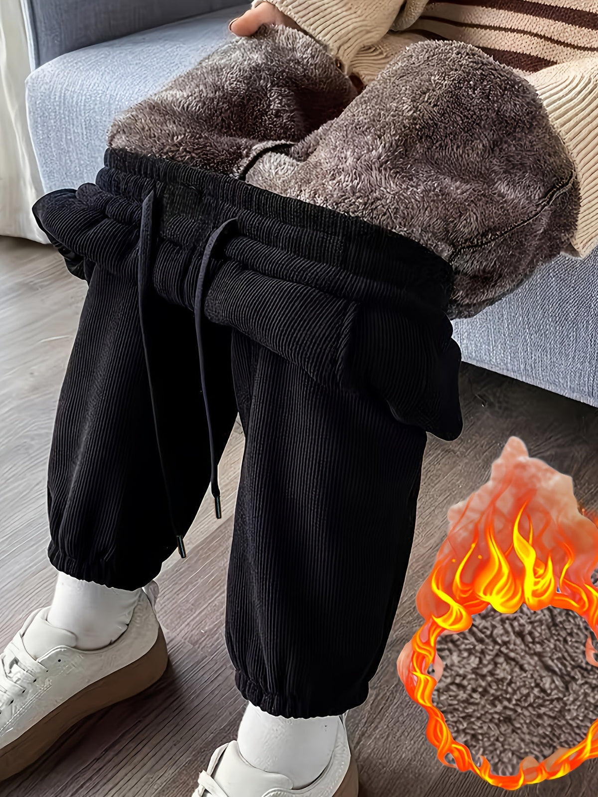 Kordhose gefüttert Schwarz mit elastischem Bund & Kordelzug