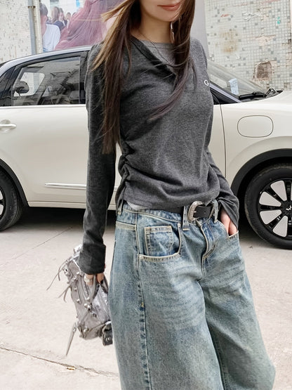 Damen Langarmshirt Grau mit V-Ausschnitt und kleiner Applikation