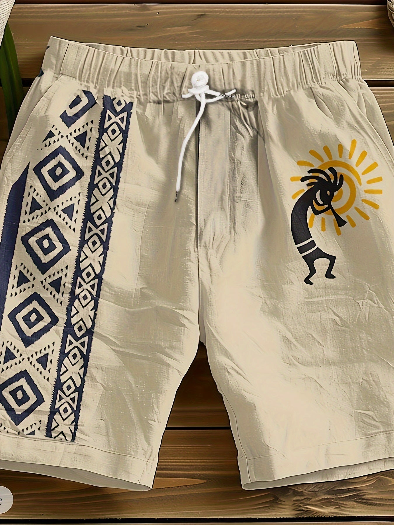 Herren Freizeitshorts mit Ethno-Muster und Künstler-Motiv – Ideal für Sommer, Urlaub & Strand