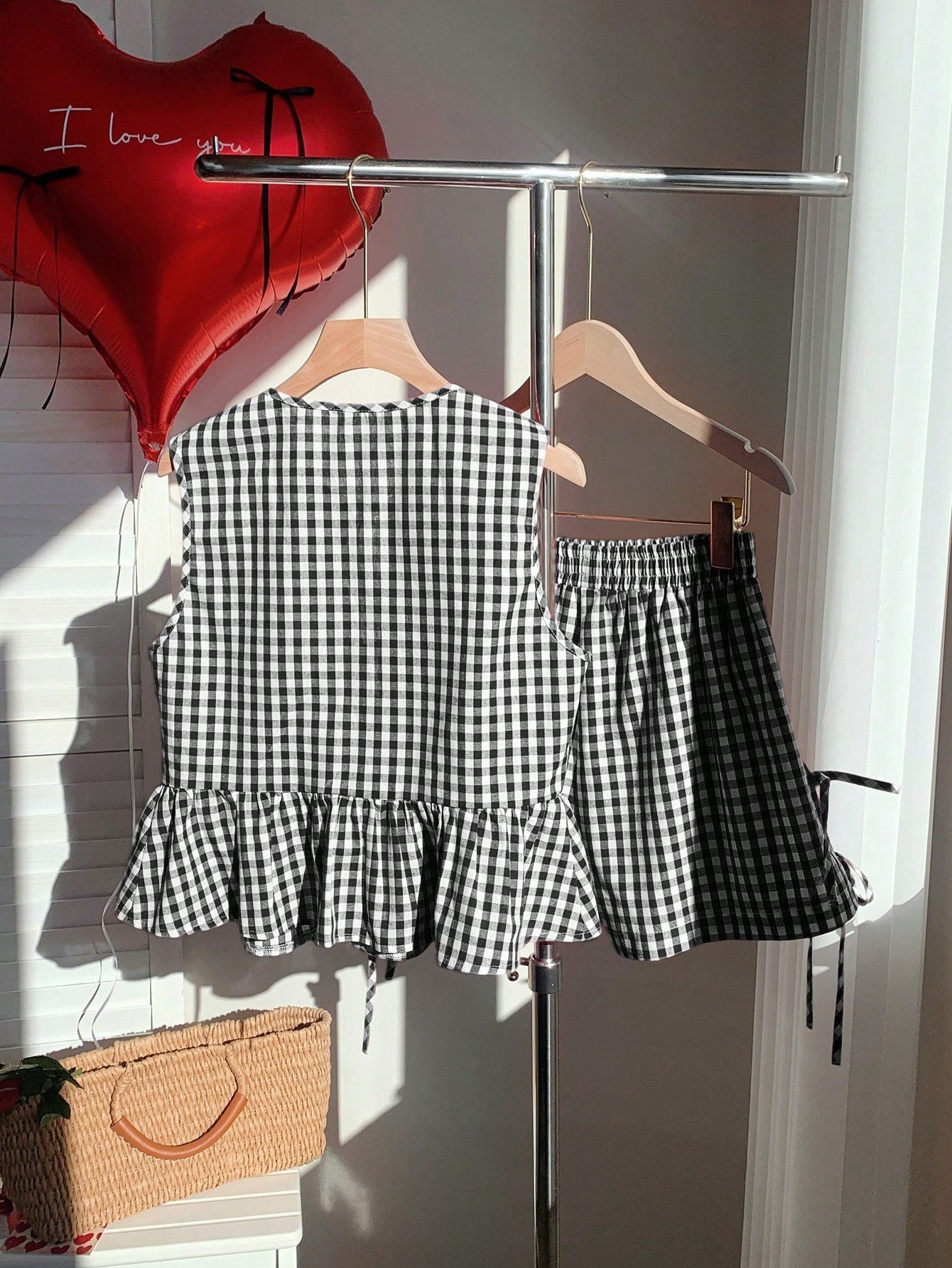 Damen Zweiteiler Set mit Schleifen und Streifen – Verspieltes Sommer Outfit