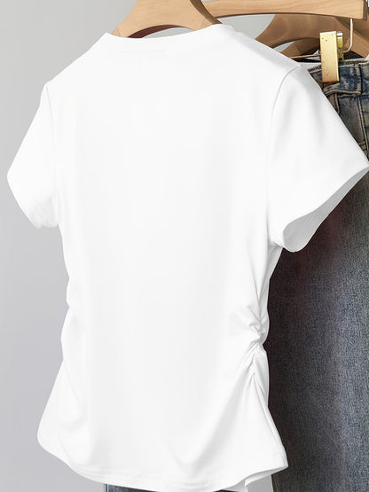 Damen T-Shirt mit Herz-Print und modernem, figurbetontem Schnitt – Alltagsmode mit Stil