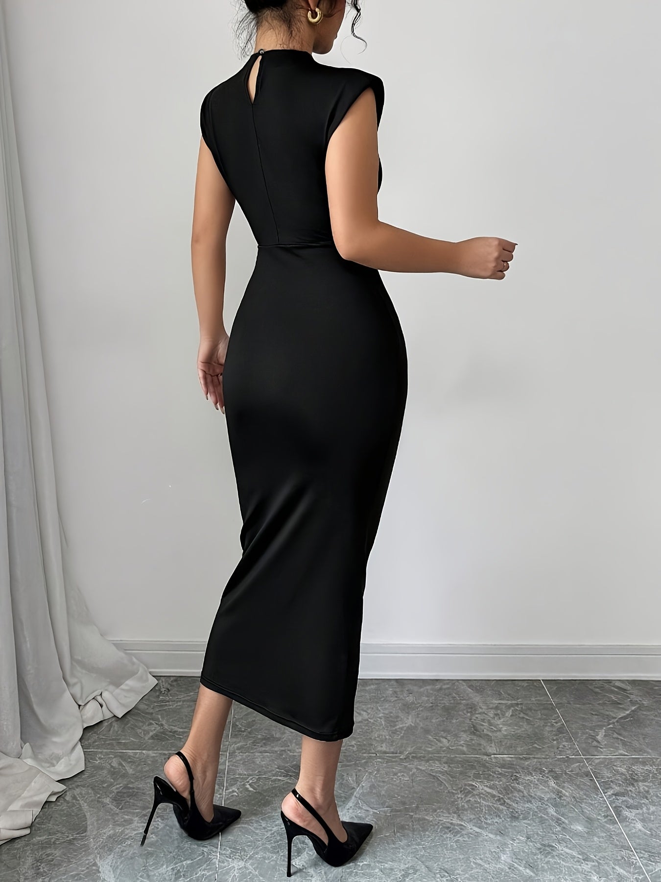 Damen Elegantes Bodycon-Midikleid mit Schulterpolstern – Perfekt für Partys und besondere Anlässe