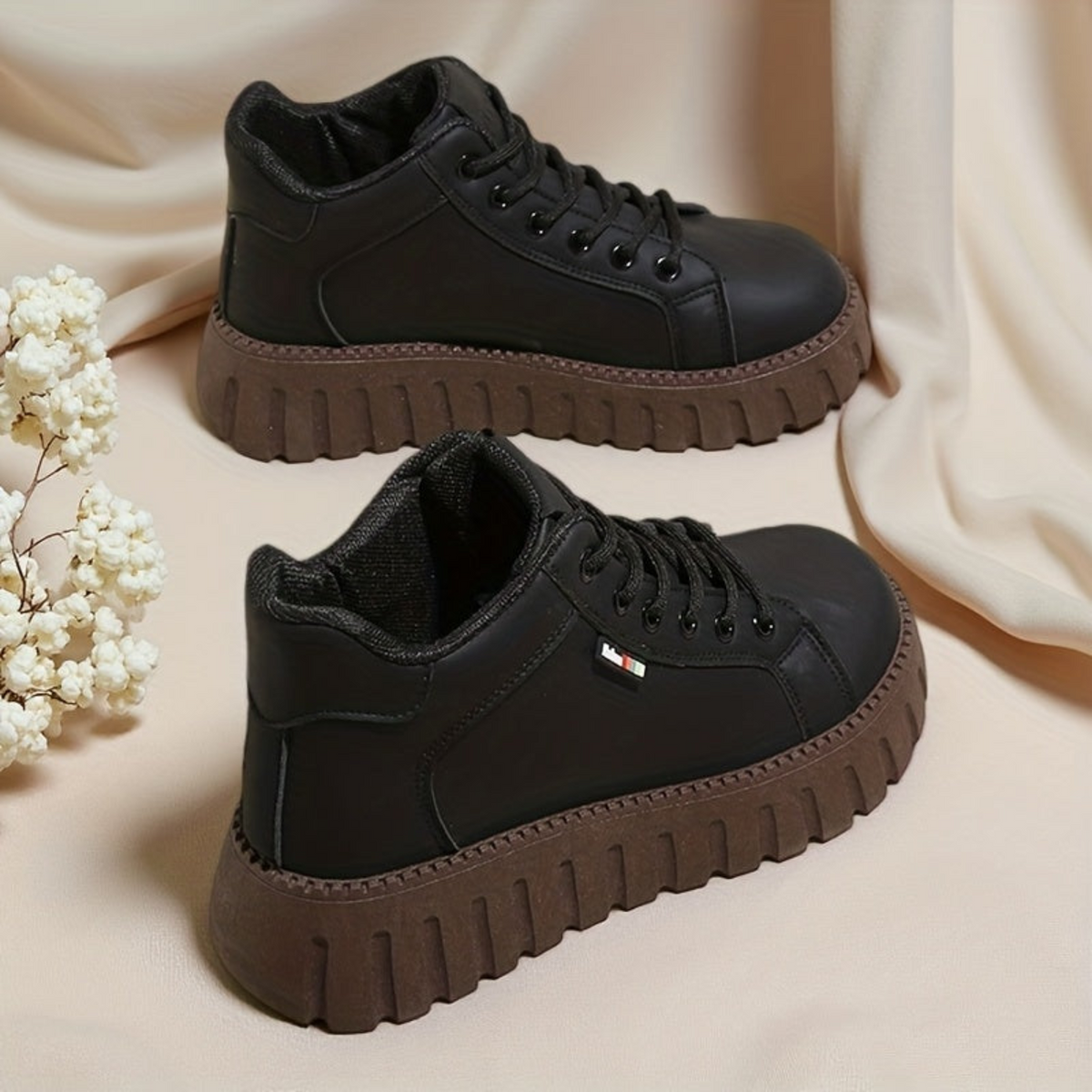 Damen Plateausneaker Schnürschuh mit Profilsohle