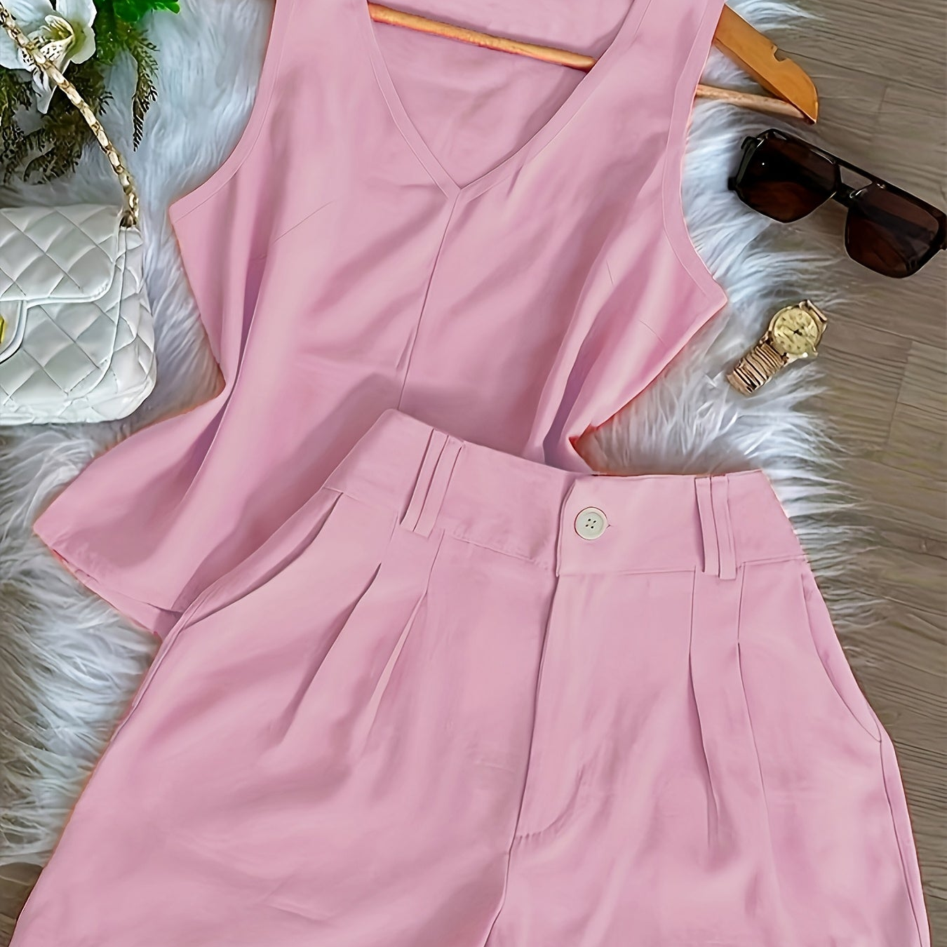Damen Zweiteiliges Set mit V-Ausschnitt Top und High-Waist Shorts – Eleganter Freizeit-Look