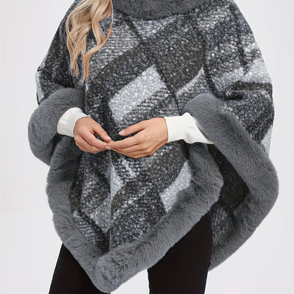 Damen Poncho mit Fellimitatbesatz, kariert, in Braun oder Grau