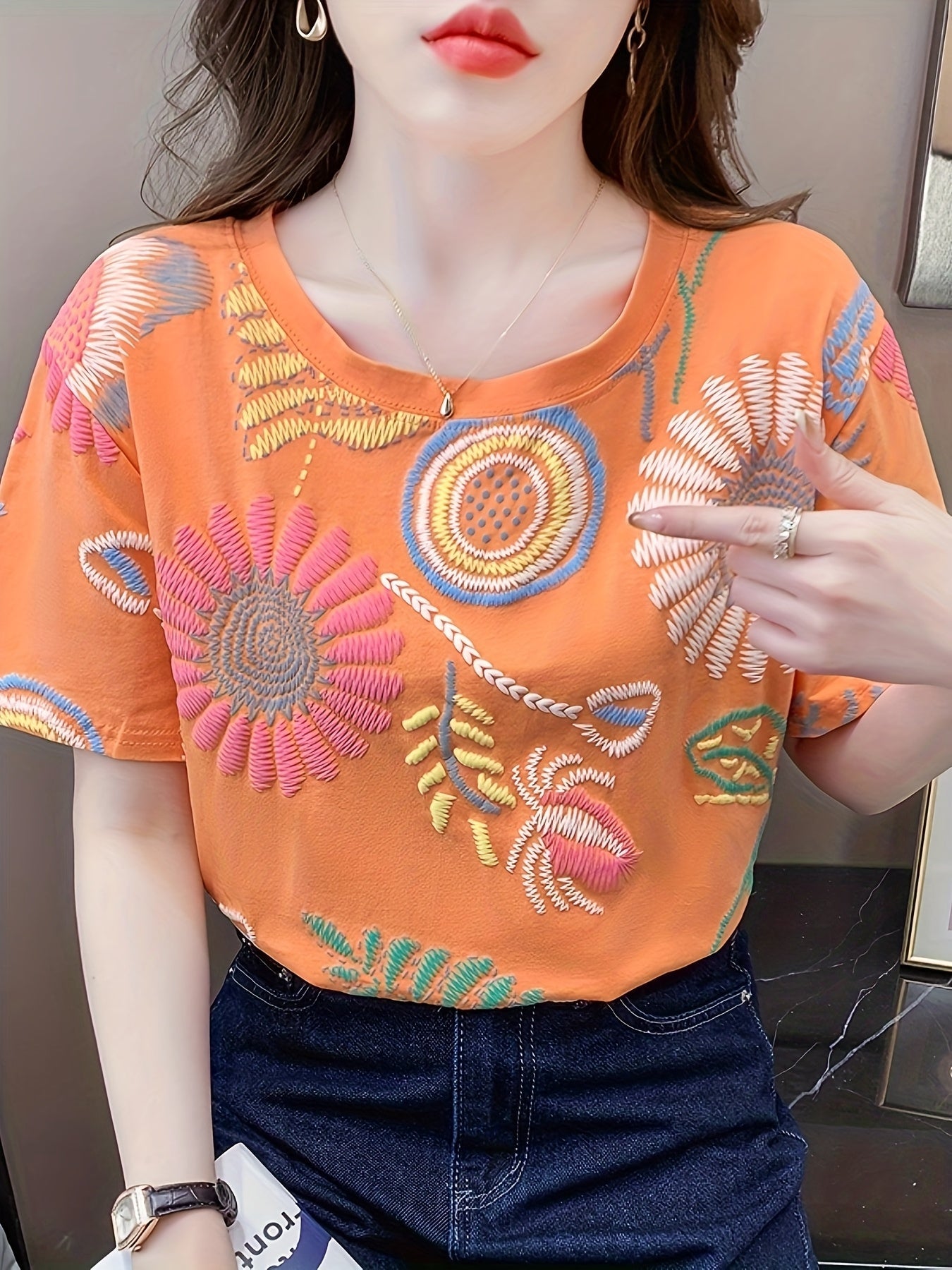 Damen Sommer T-Shirt mit Stickerei und Boho-Design – Lässiges Freizeitshirt, Kurzarm, Trendy Muster