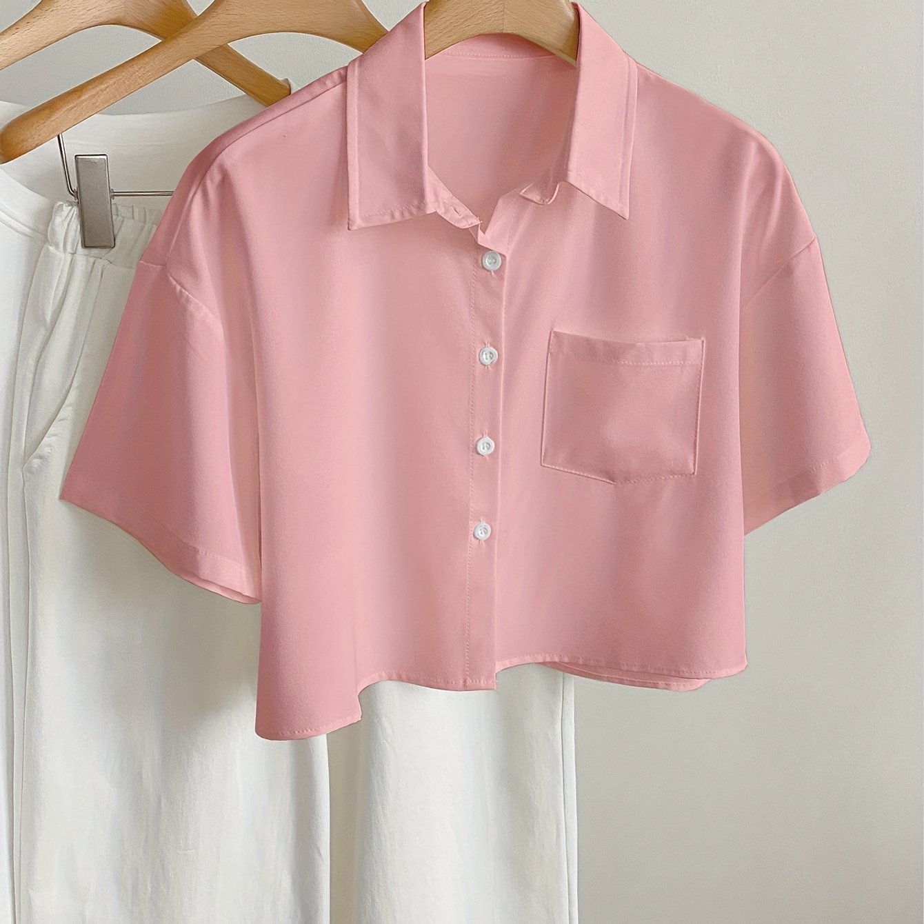 Damen Kurzarm Bluse im modernen Cropped-Look – Lässig & vielseitig kombinierbar