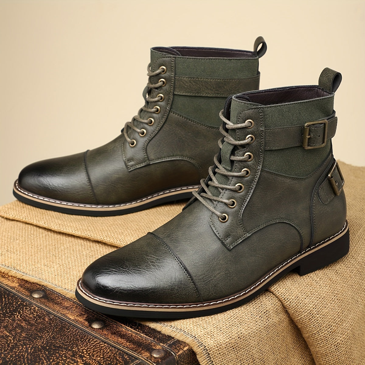 Herren Schnürstiefeletten mit Schnallen und Ziernähten