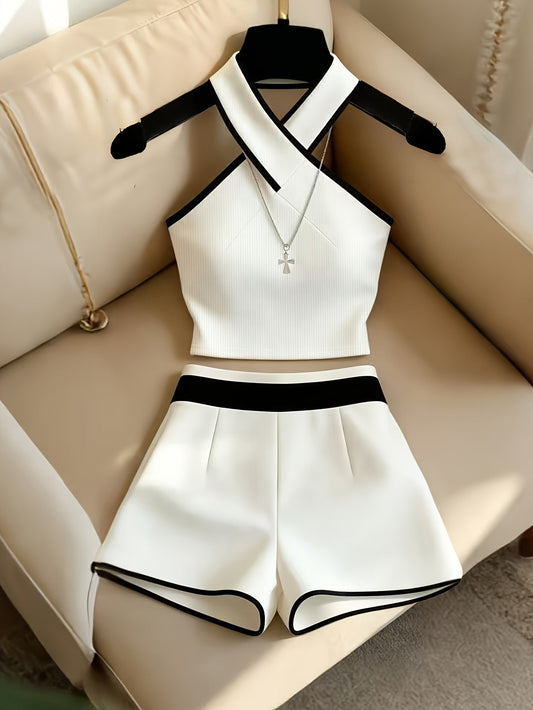 Damen Zweiteiliges Set Modern mit Überkreuztem Neckholder Top und High-Waist Shorts – Stilvolles Outfit für Freizeit und Ausgehen