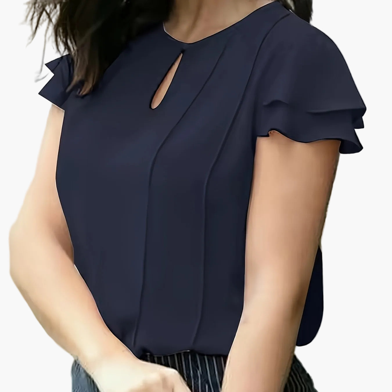 Damen Elegante Bluse mit Volantärmeln und Keyhole-Ausschnitt – Stilvolle Sommermode für Büro und Freizeit