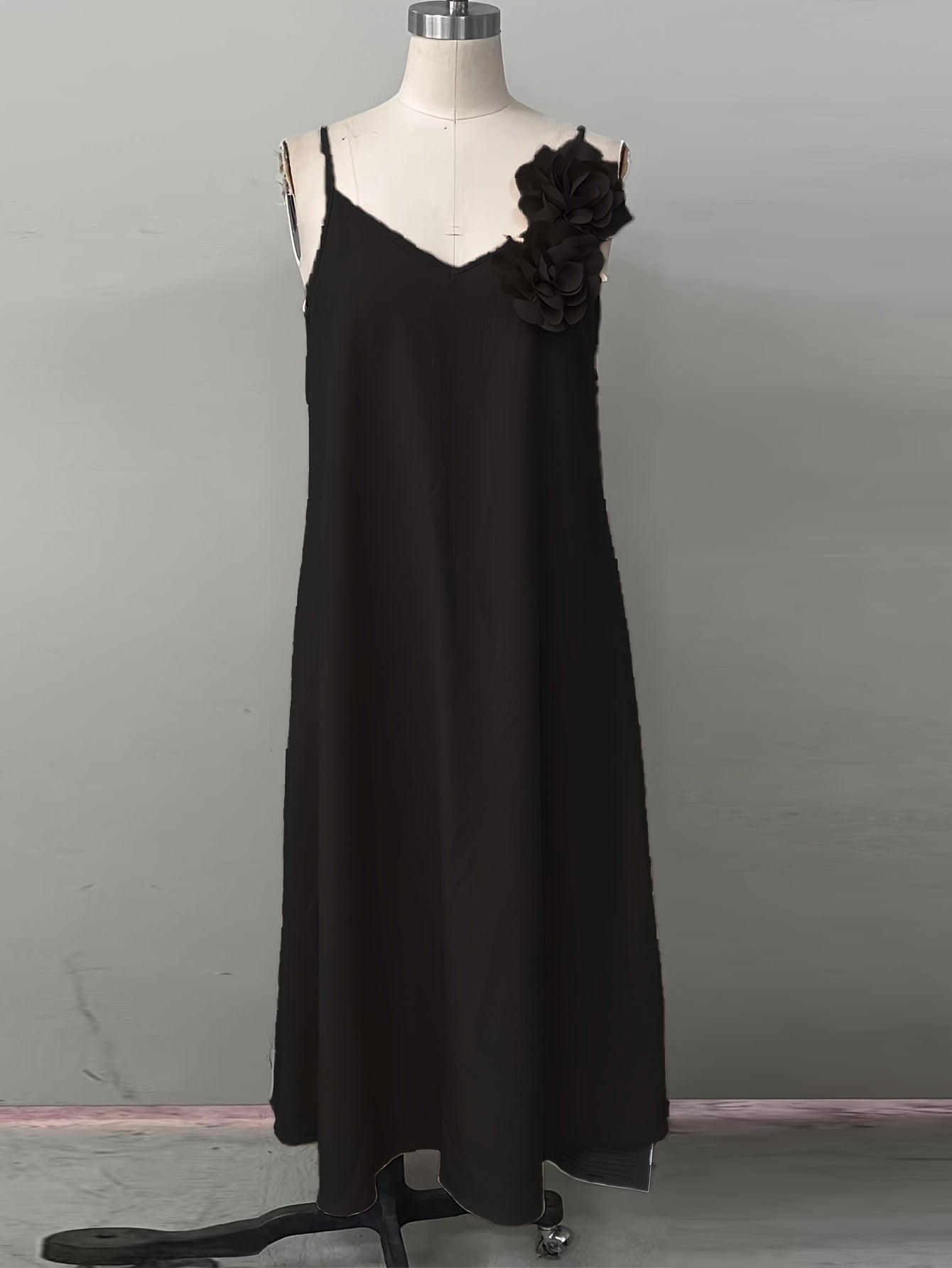 Damen Elegantes Maxikleid mit 3D-Blumenapplikation für besondere Anlässe