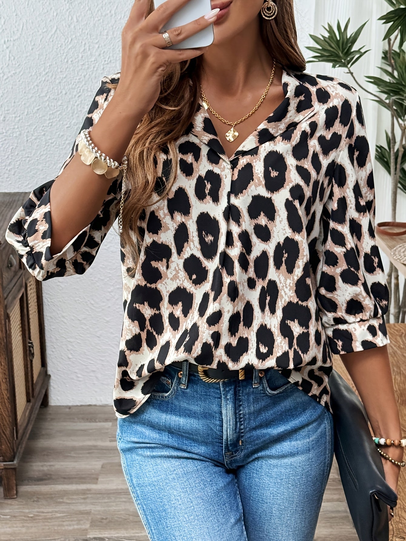 Damen Elegante Bluse mit Leopardenmuster – Modisches Oberteil für Alltag und Büro