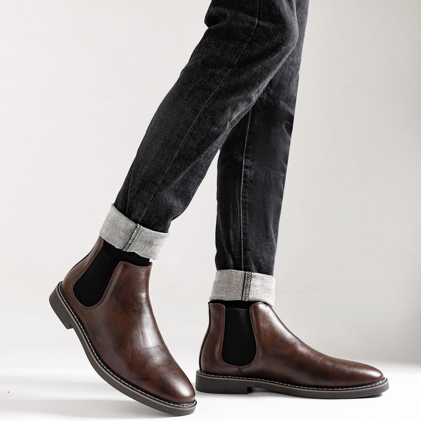 Herren Chelsea Boots mit elastischem Einsatz und Zuglasche