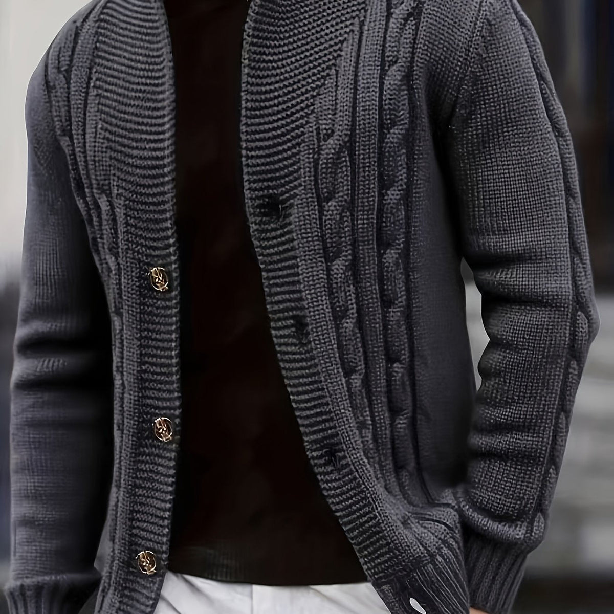 Herren Strickjacke Zopfmuster mit Schalkragen und Knöpfen