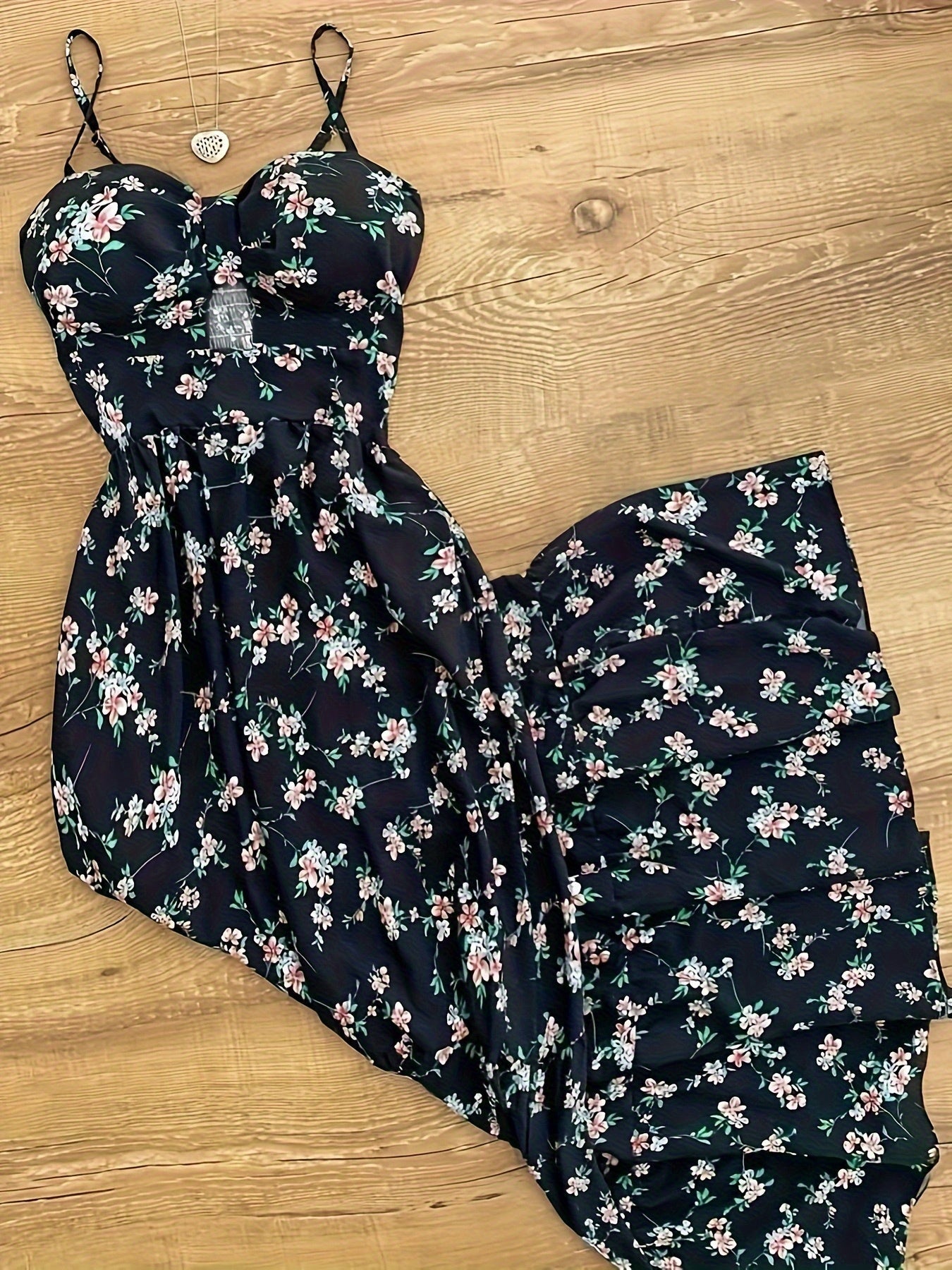 Damen Maxikleid Vintage-Stil mit Punkten und Volants – Eleganter Sommer-Look