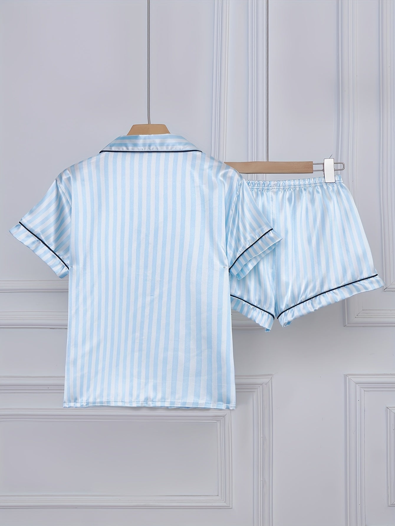 Damen Satin Pyjama Set Kurzarm mit Streifen – Stilvolles Nachtwäsche-Set für erholsamen Schlaf