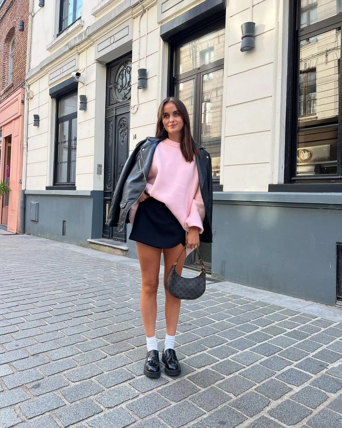 Rosa Damen Pullover mit Rundhals und weiten Ärmeln